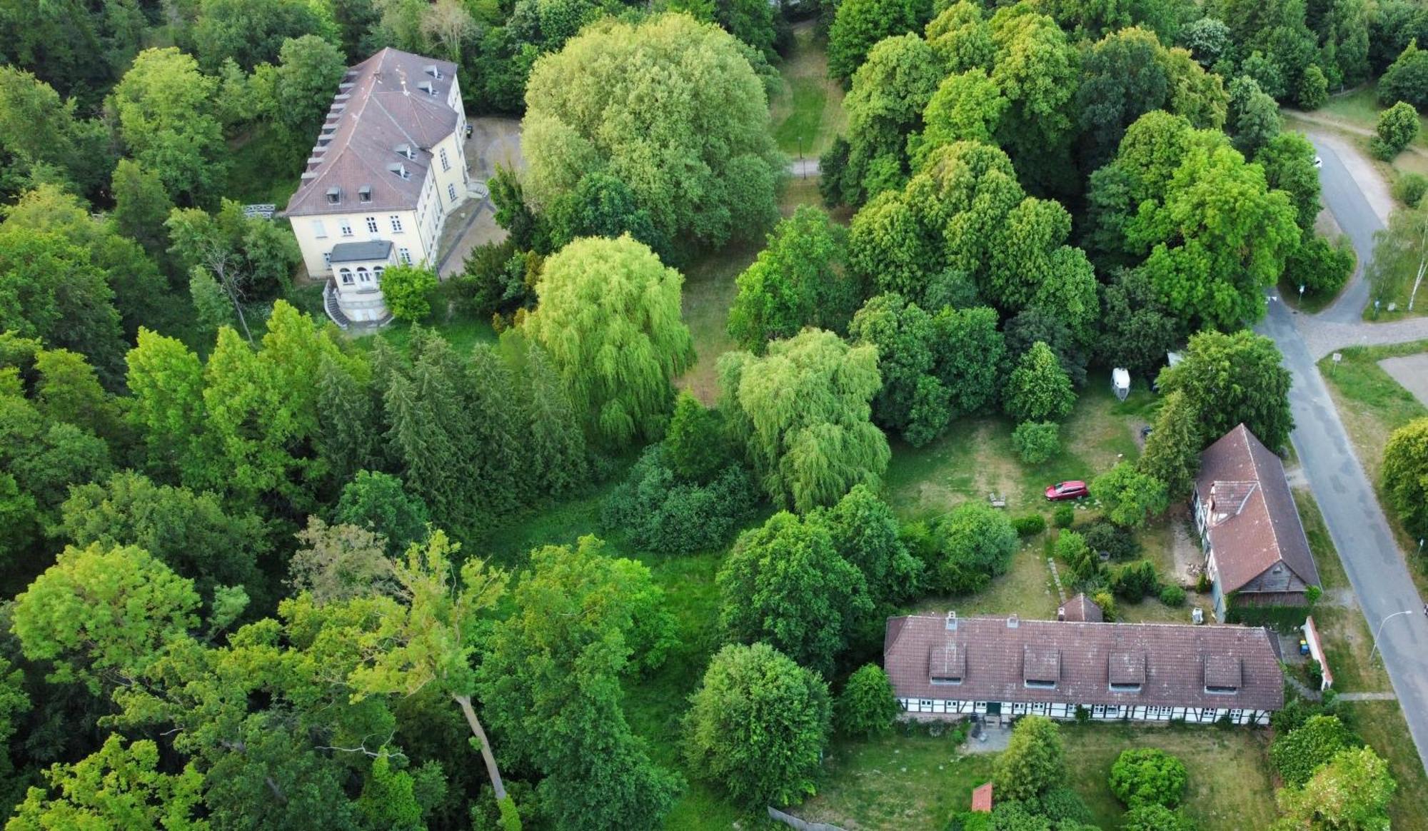 „Altes Forsthaus“ Am Schloss อูลเซิน ภายนอก รูปภาพ